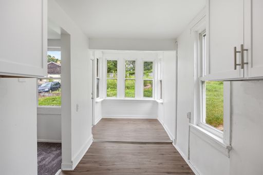 Listing photo thumbnail