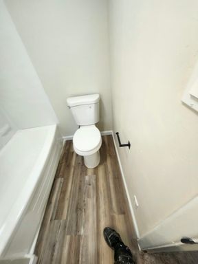 Listing photo thumbnail