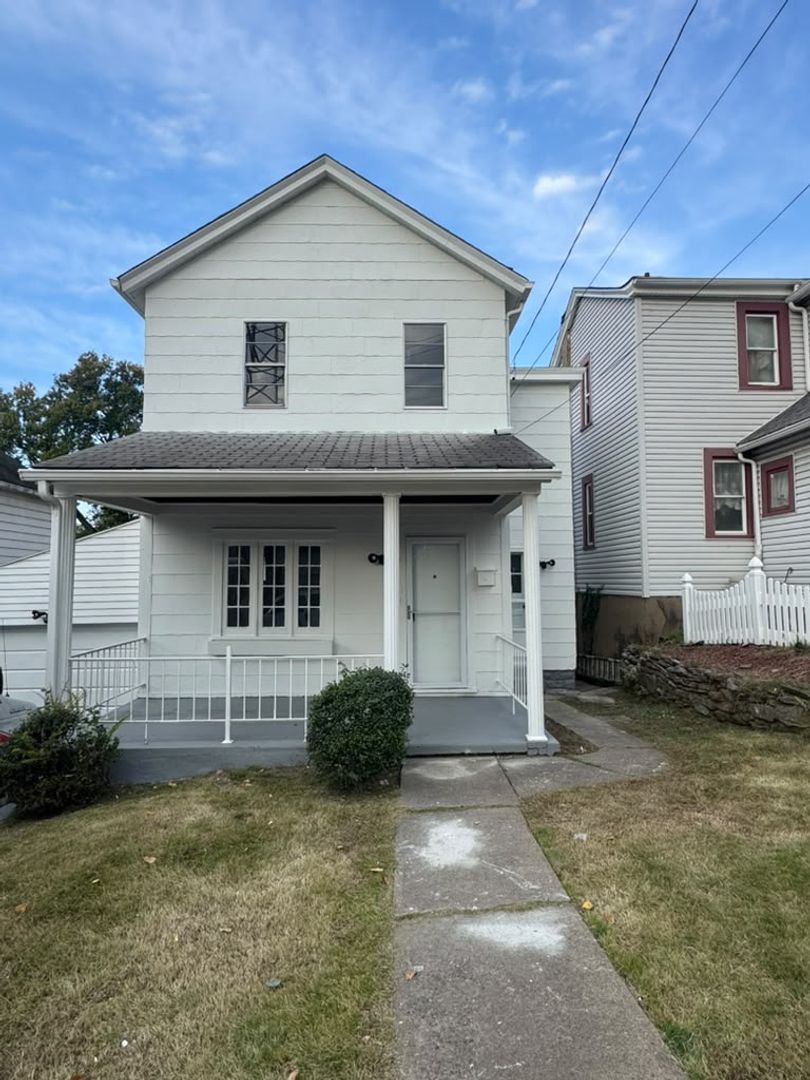 1407 Superior St, Pittsburgh, PA 15221