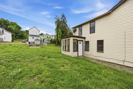 Listing photo thumbnail