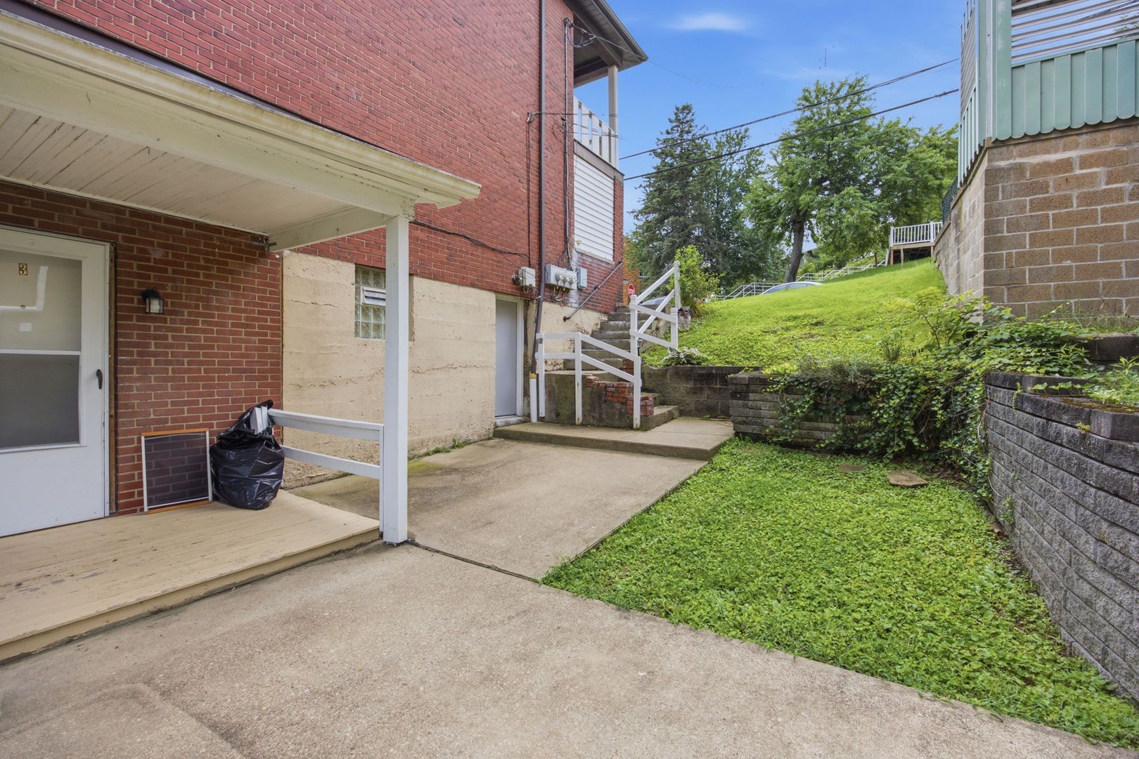 Pittsburgh Apartment: 3185 Glendale Ave