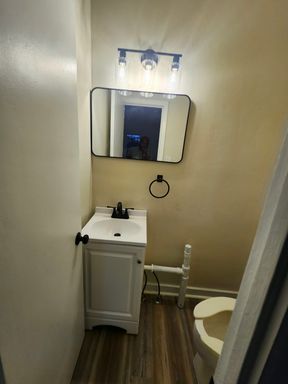 Listing photo thumbnail