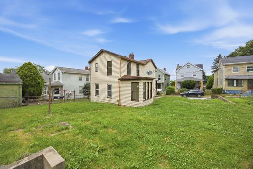 Listing photo thumbnail