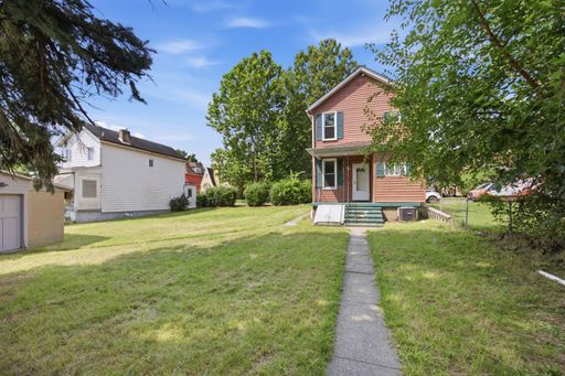 Listing photo thumbnail