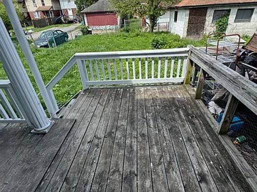 Listing photo thumbnail