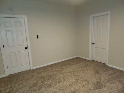 Listing photo thumbnail