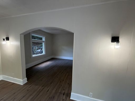 Listing photo thumbnail
