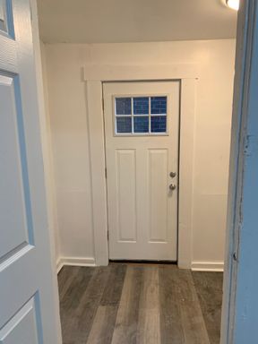 Listing photo thumbnail