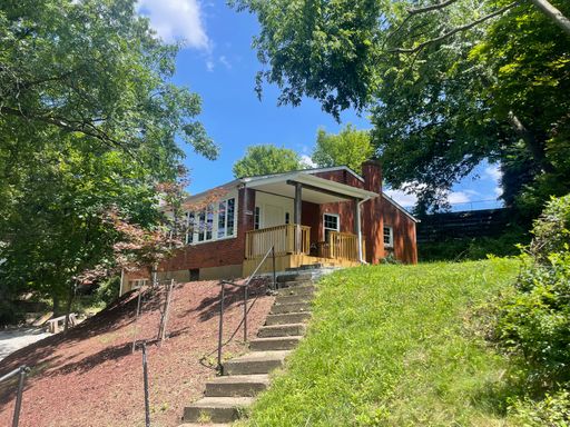 Charming 2BR House in Pittsburgh, Section 8 Considered!! – photo 1