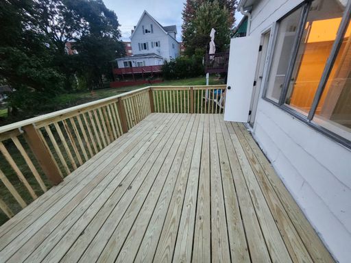 Listing photo thumbnail
