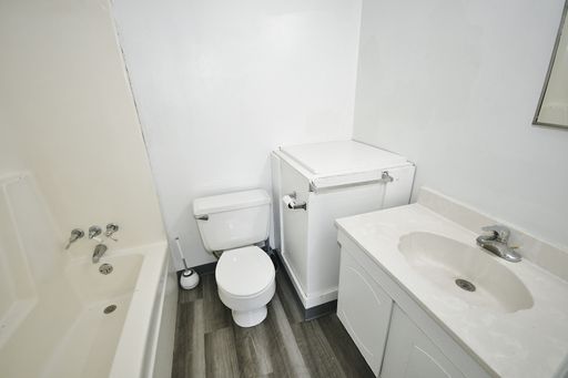 Listing photo thumbnail