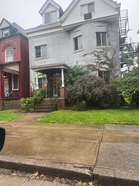 1BR Apartment For Rent in East Liberty/Friendship Area – photo 1