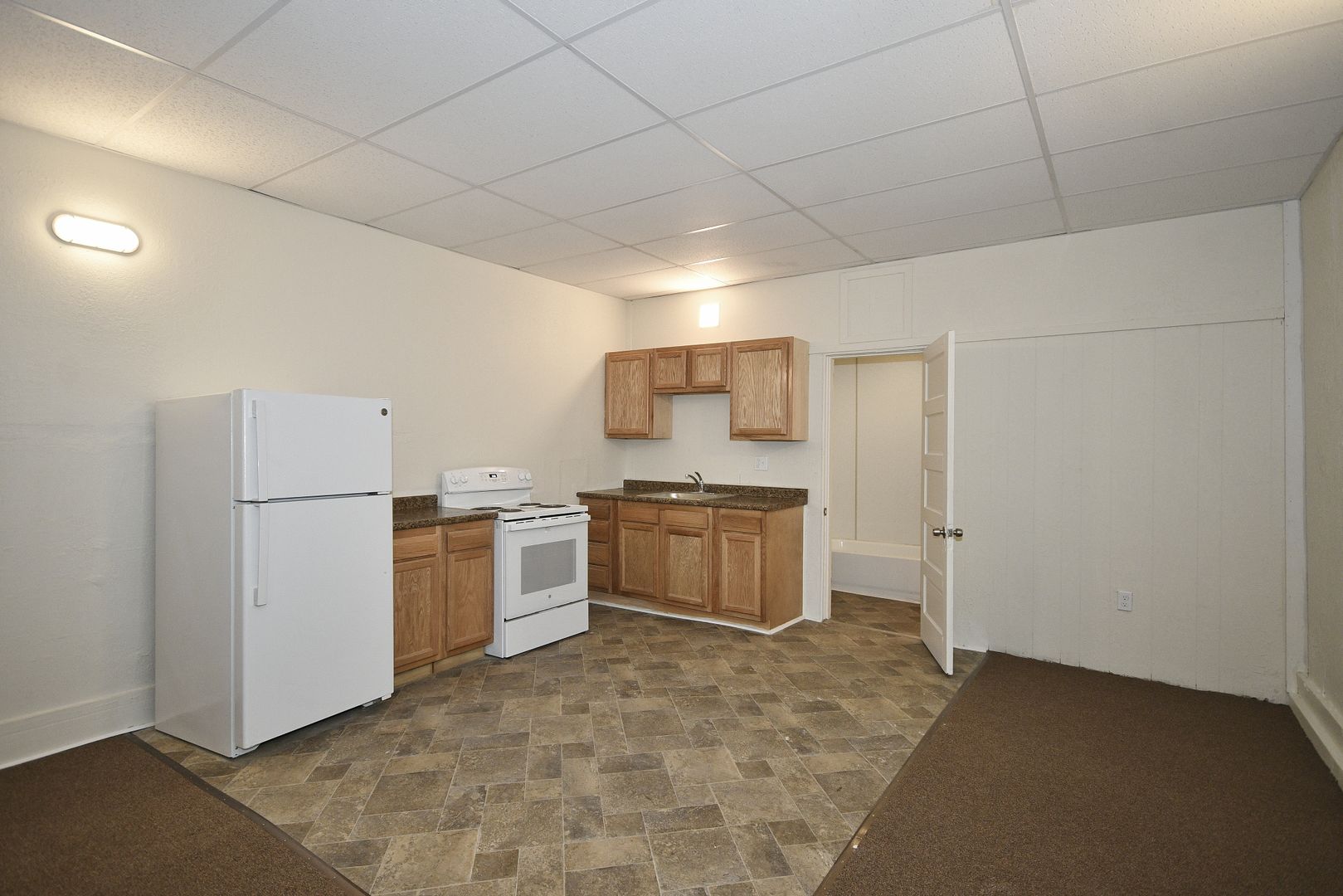 Duquesne Apartment: 420 Grant Avenue