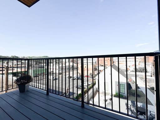 Listing photo thumbnail
