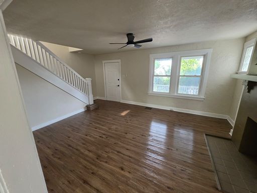 Listing photo thumbnail