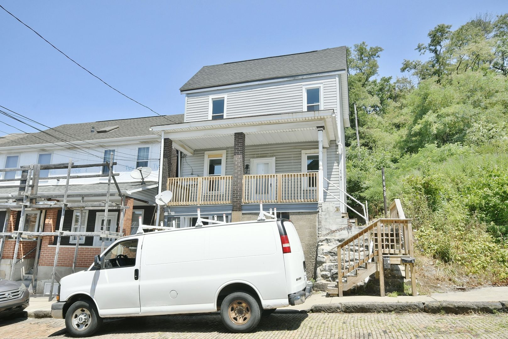 North Braddock Apartment: 1103 Crosby Street