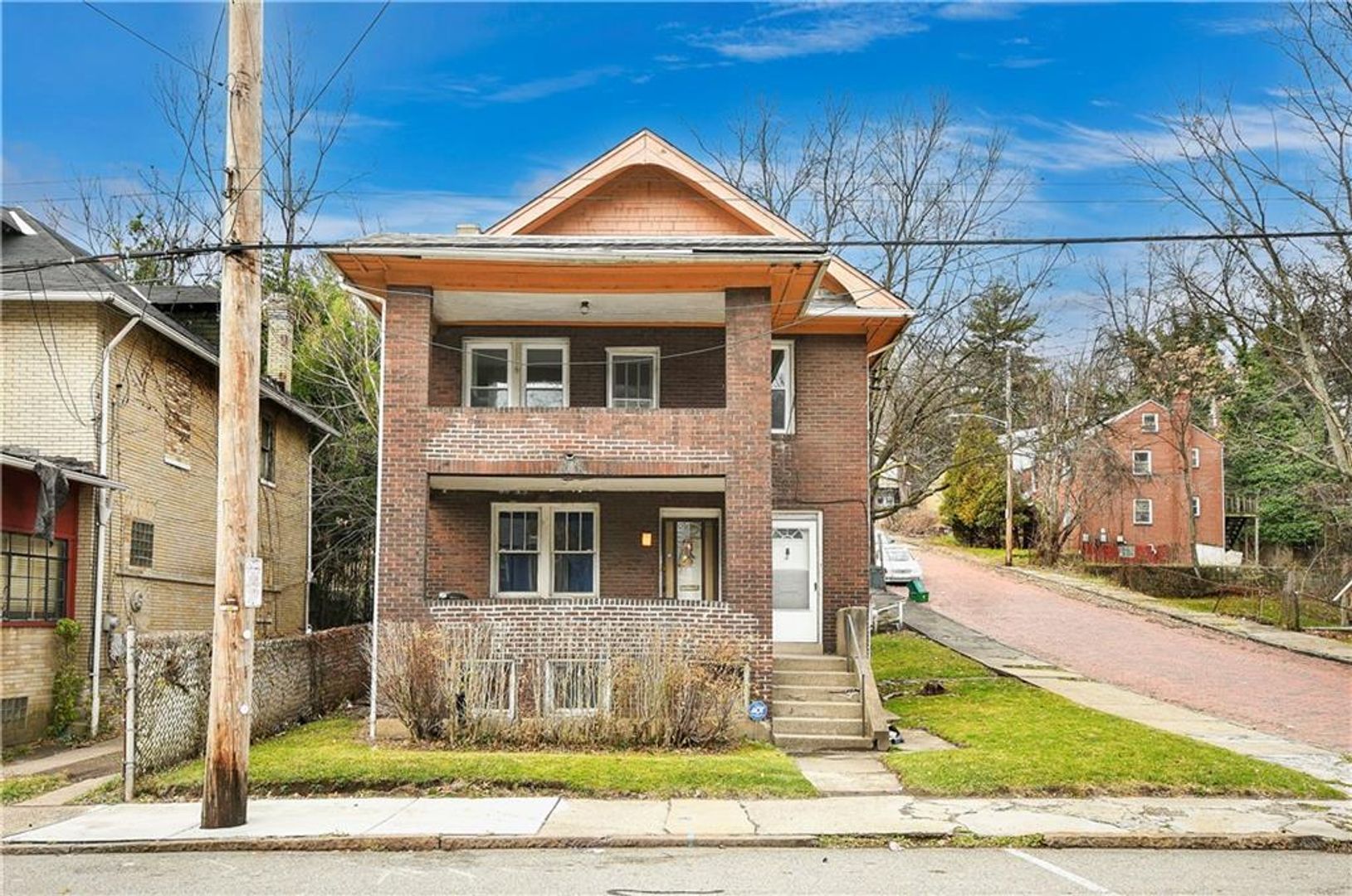 Wilkisnburg Apartment: 1721 Montier Street