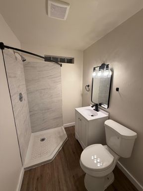 Listing photo thumbnail