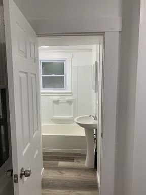 Listing photo thumbnail
