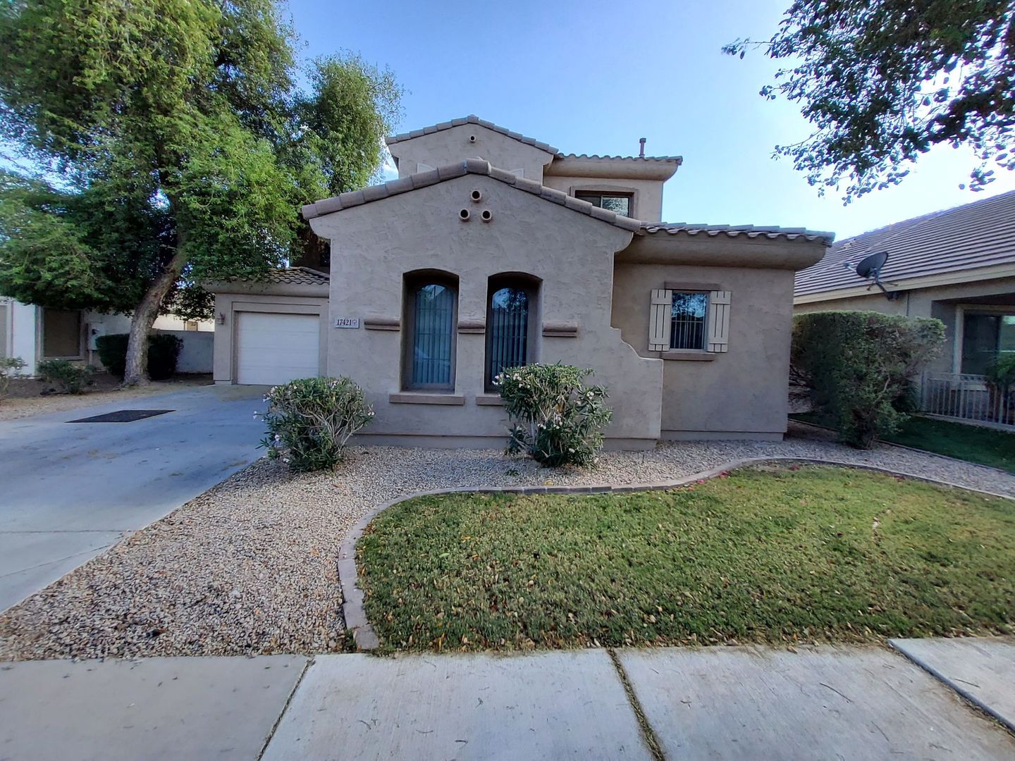 Goodyear House: 17421 W Papago St