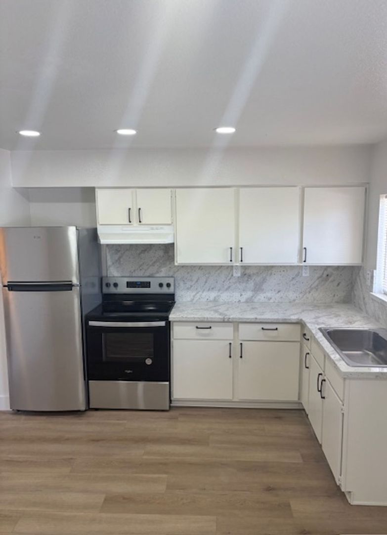Phoenix Apartment: 5040 N 18th Ave