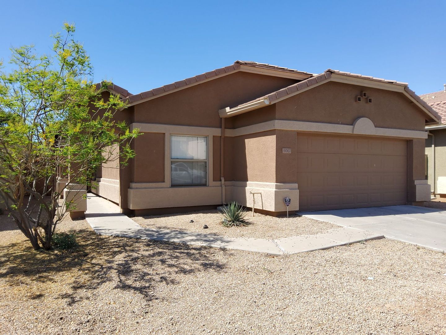 Tolleson House: 9007 W Hess St