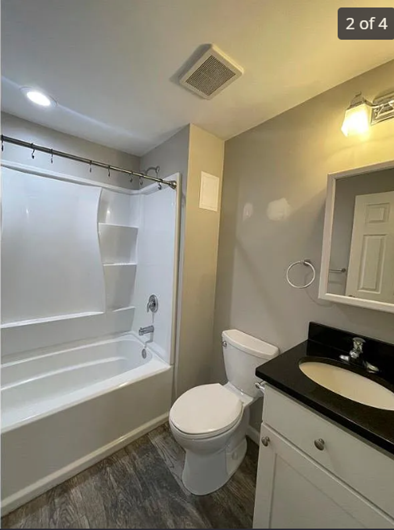 Linwood Apartment: 1926 Shore Road