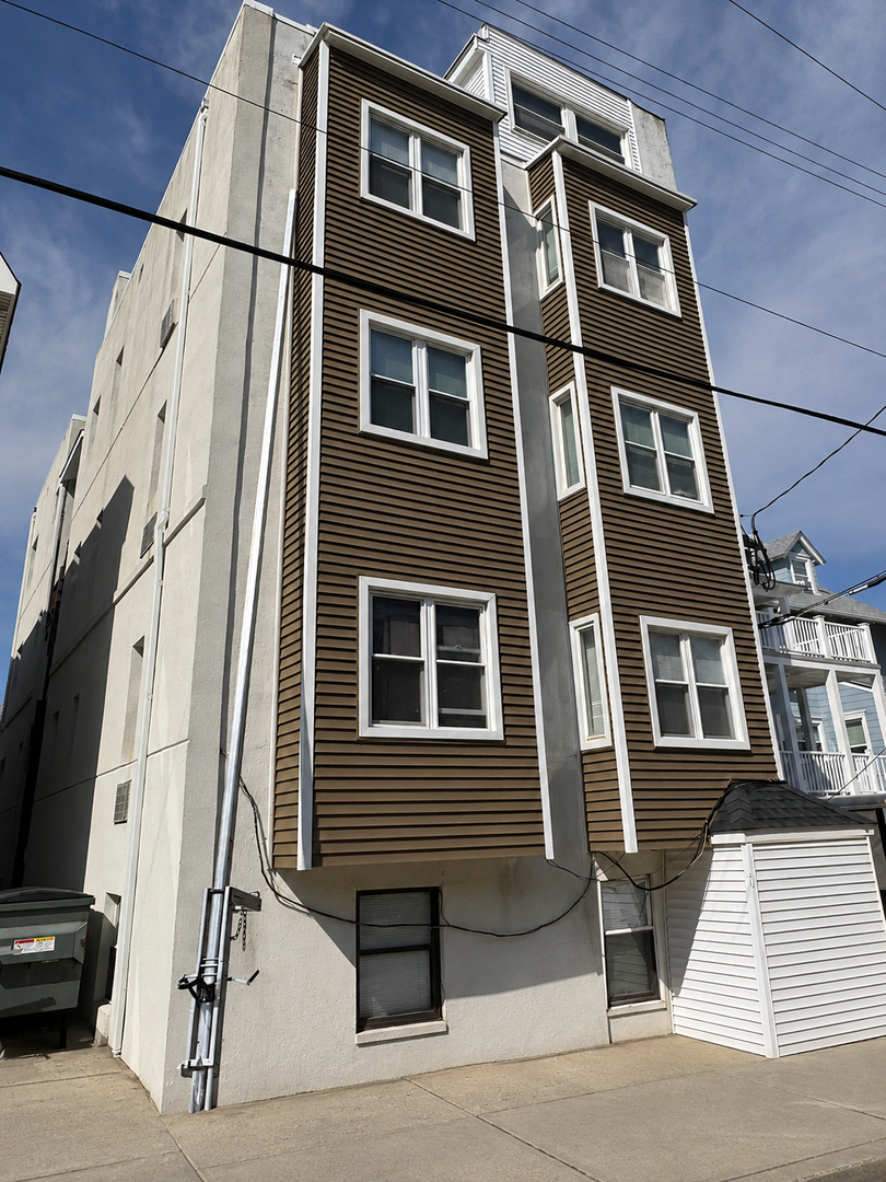 Ventnor Apartment: 19 S. Weymouth Avenue