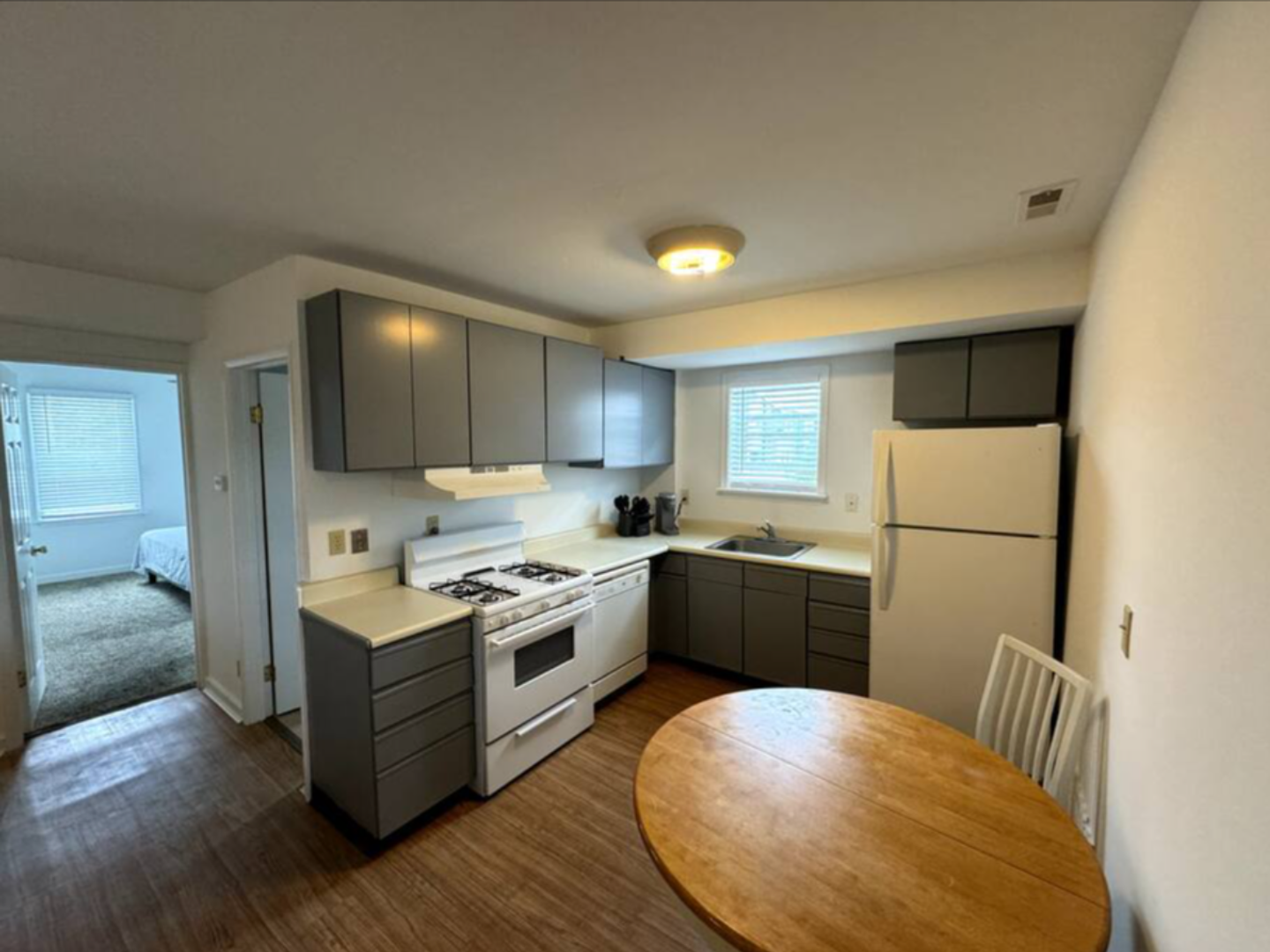 Ocean City Apartment: 605 3rd Street