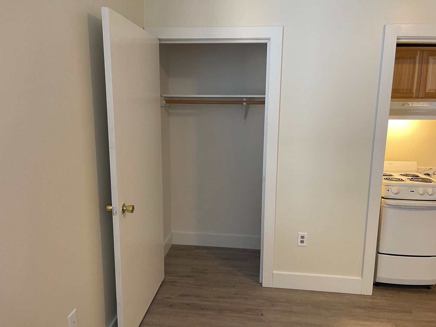 Duluth Apartment: 101 West 3rd Street #100