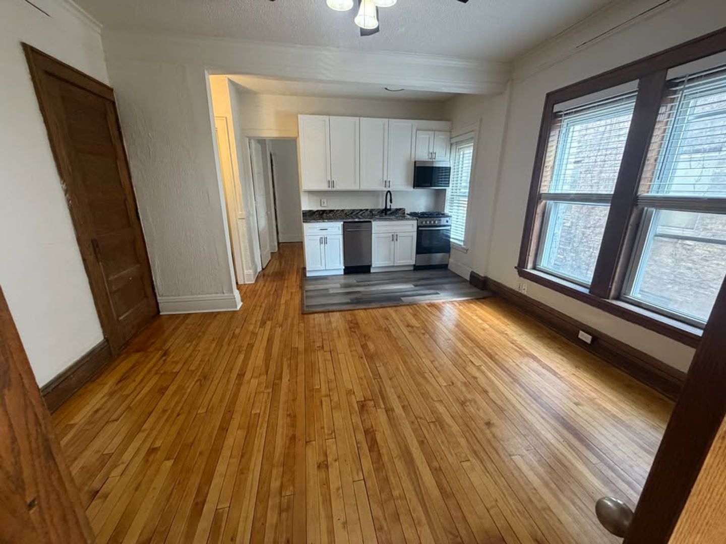 Minneapolis Apartment: 1912 3rd Ave So.