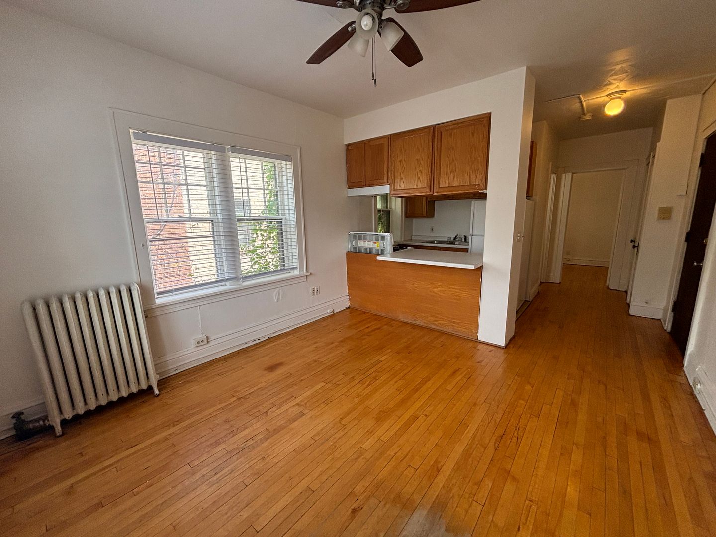 Minneapolis Apartment: 1905 Stevens Ave So.