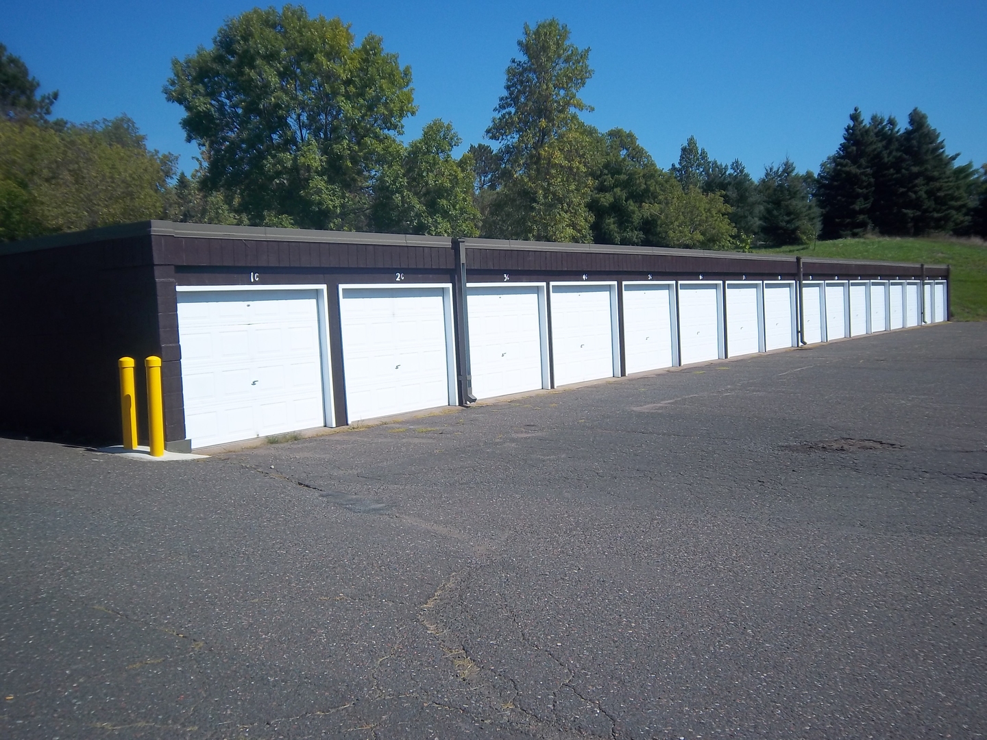 Cloquet Apartment: 403 Doddridge Ave