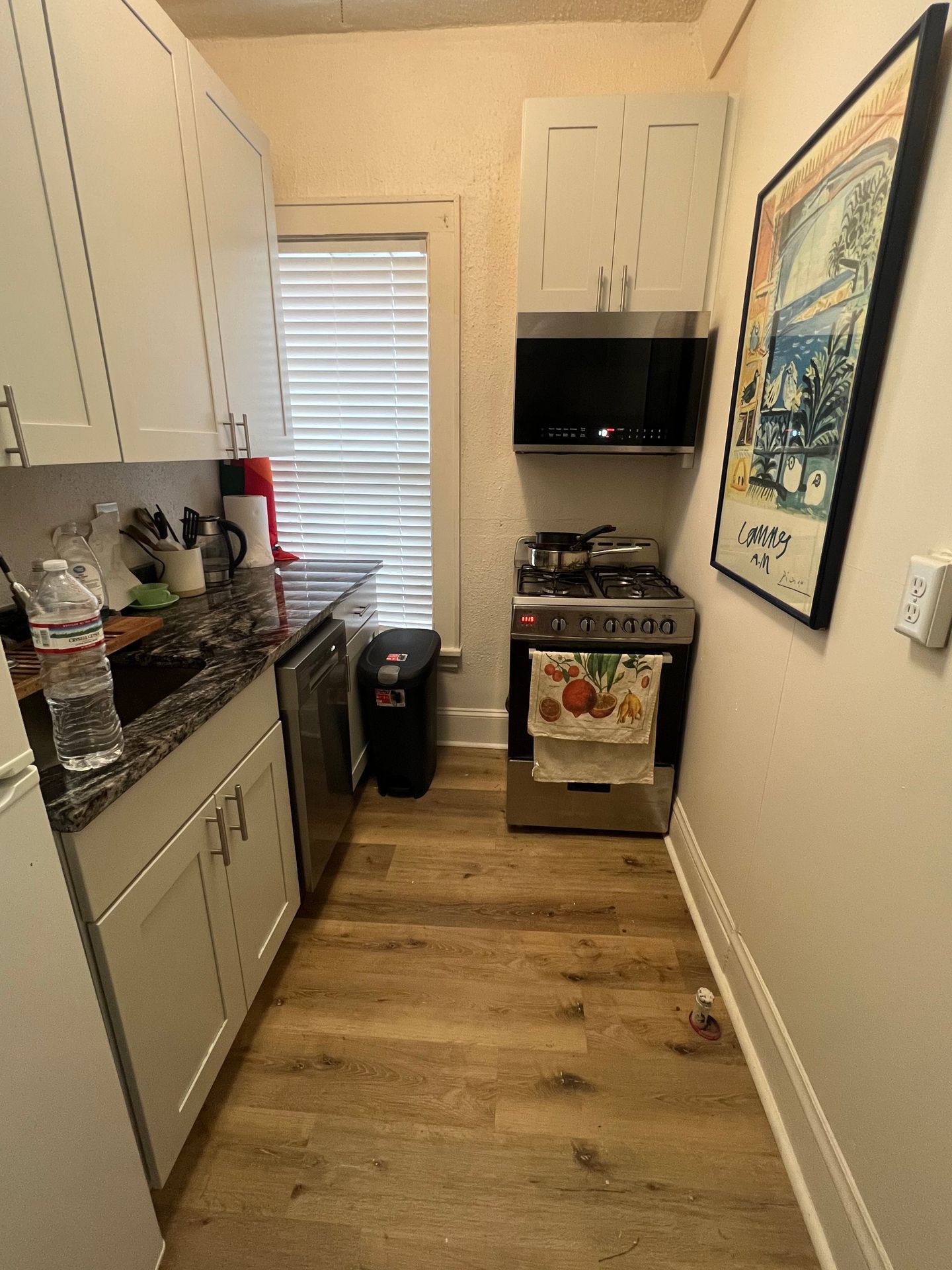 Minneapolis Apartment: 1912 3rd Ave So.