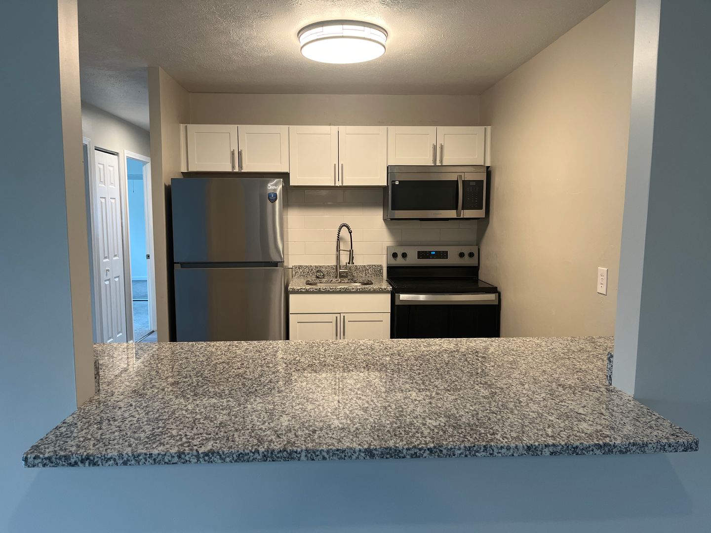 Mentor Apartment: 7191 Mentor Ave