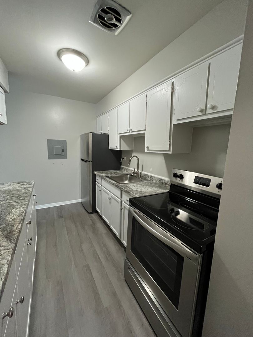 Painesville Apartment: 650 Hoyt