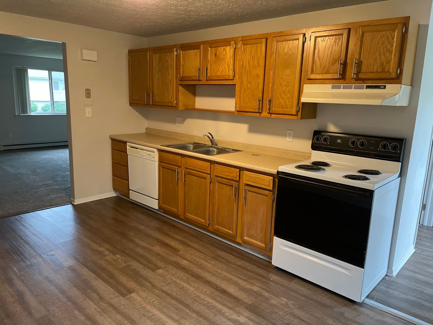 Madison Apartment: Hubbard Drive