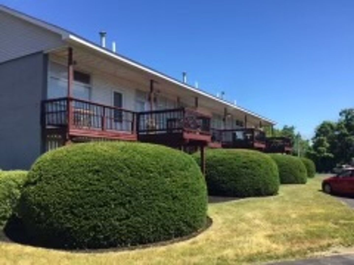 Painesville Apartment: 373 Walban Dr
