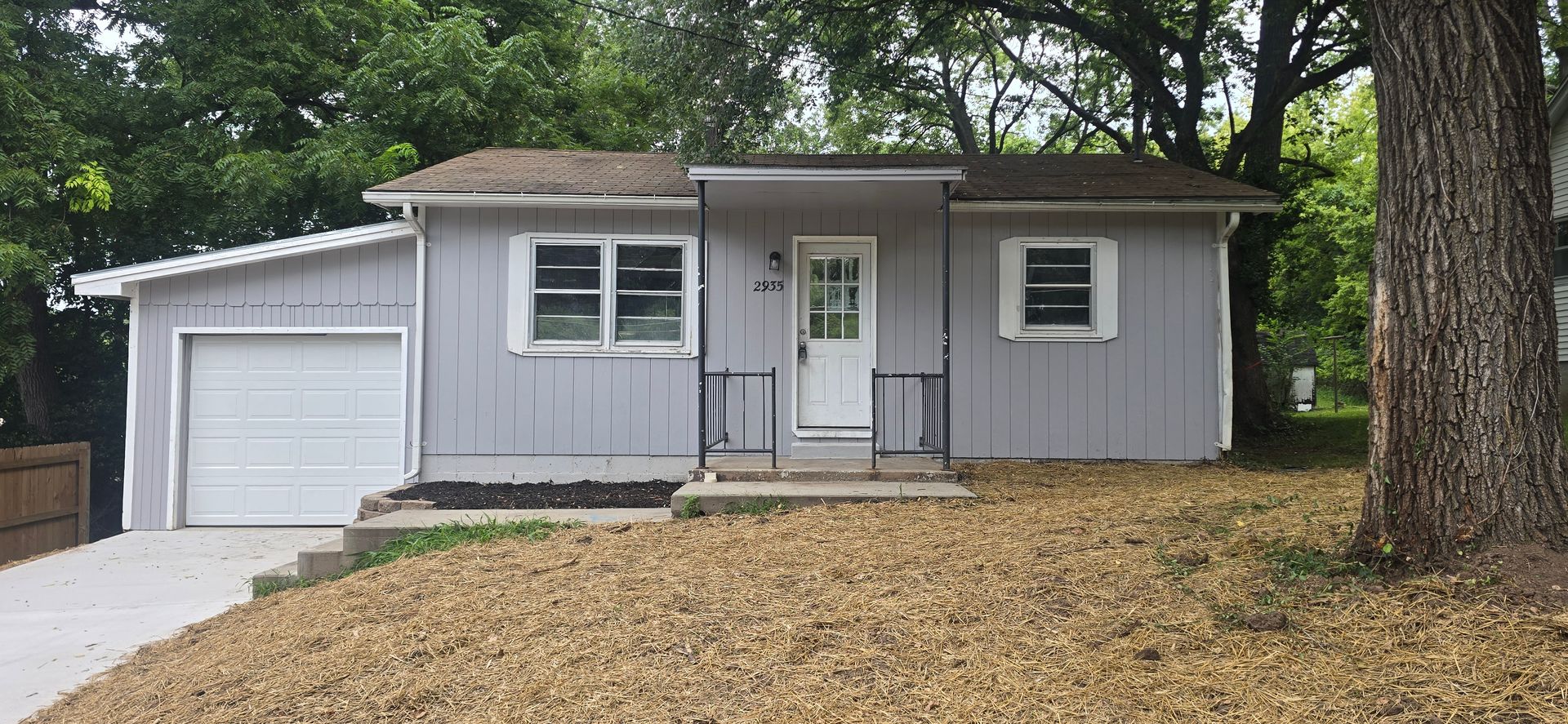 Springfield, House: 2935 E Republic rd