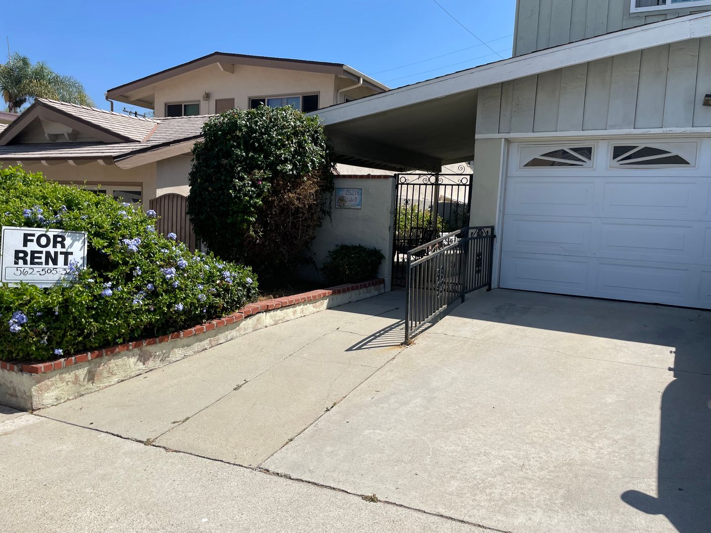 Torrance Apartment: 25218 Loytan street