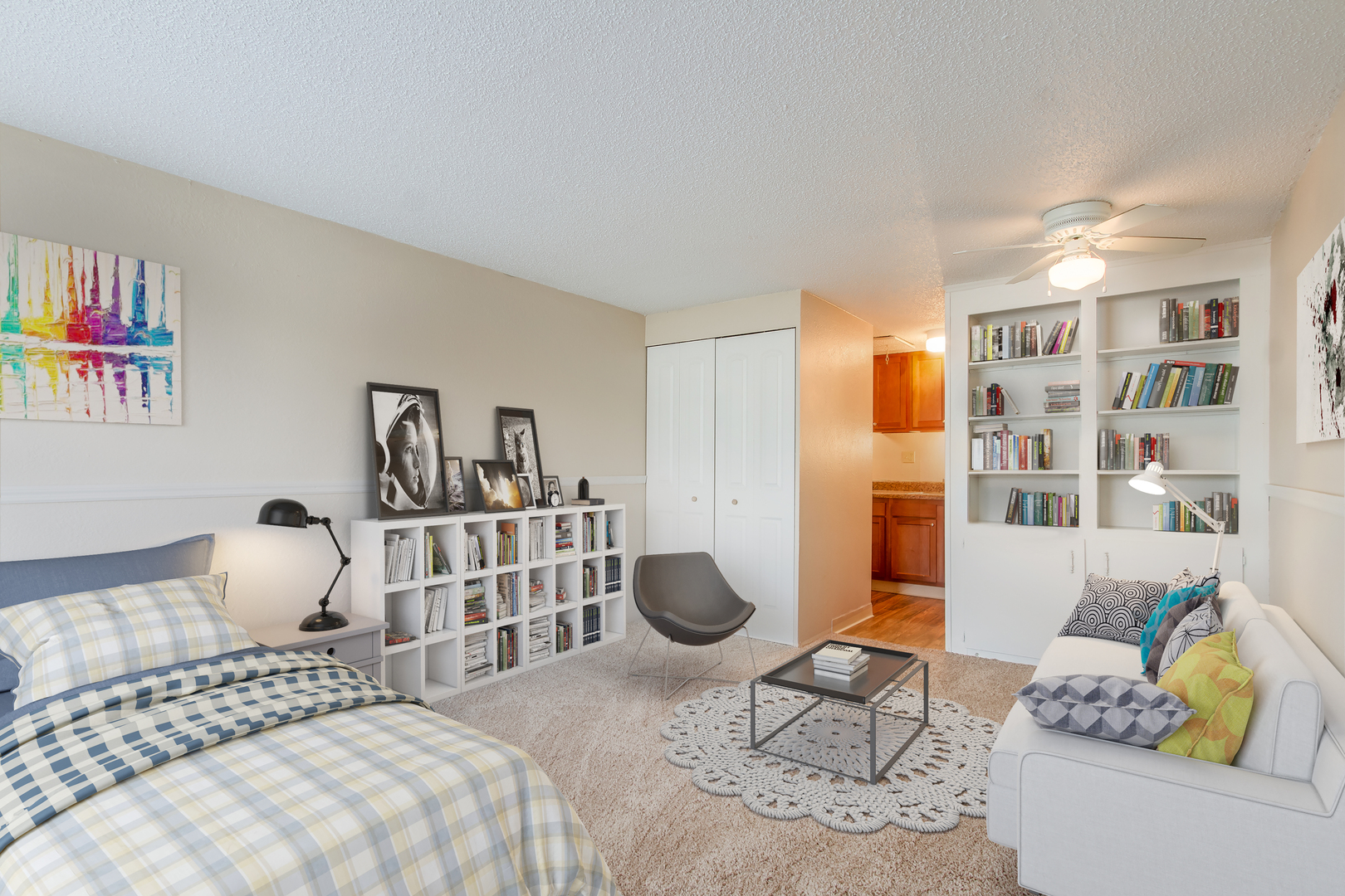 Tampa Apartment: 5917 Oak River Drive