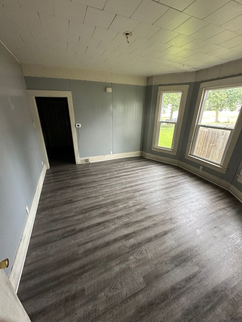 Elkhart Apartment: 415 North 2nd Street