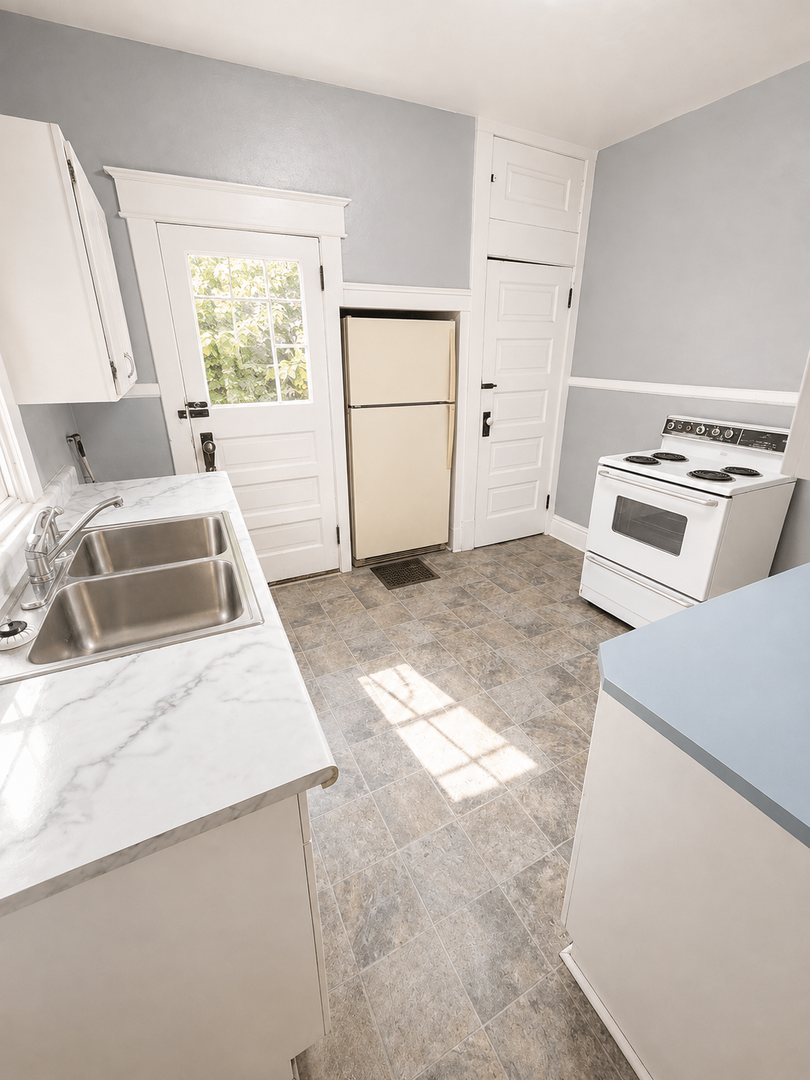 1131 East Fox Street 2 of 9