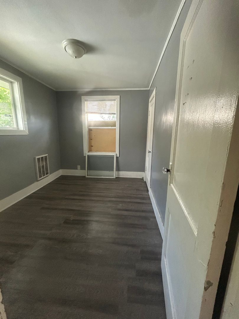 116 East Fairview Avenue