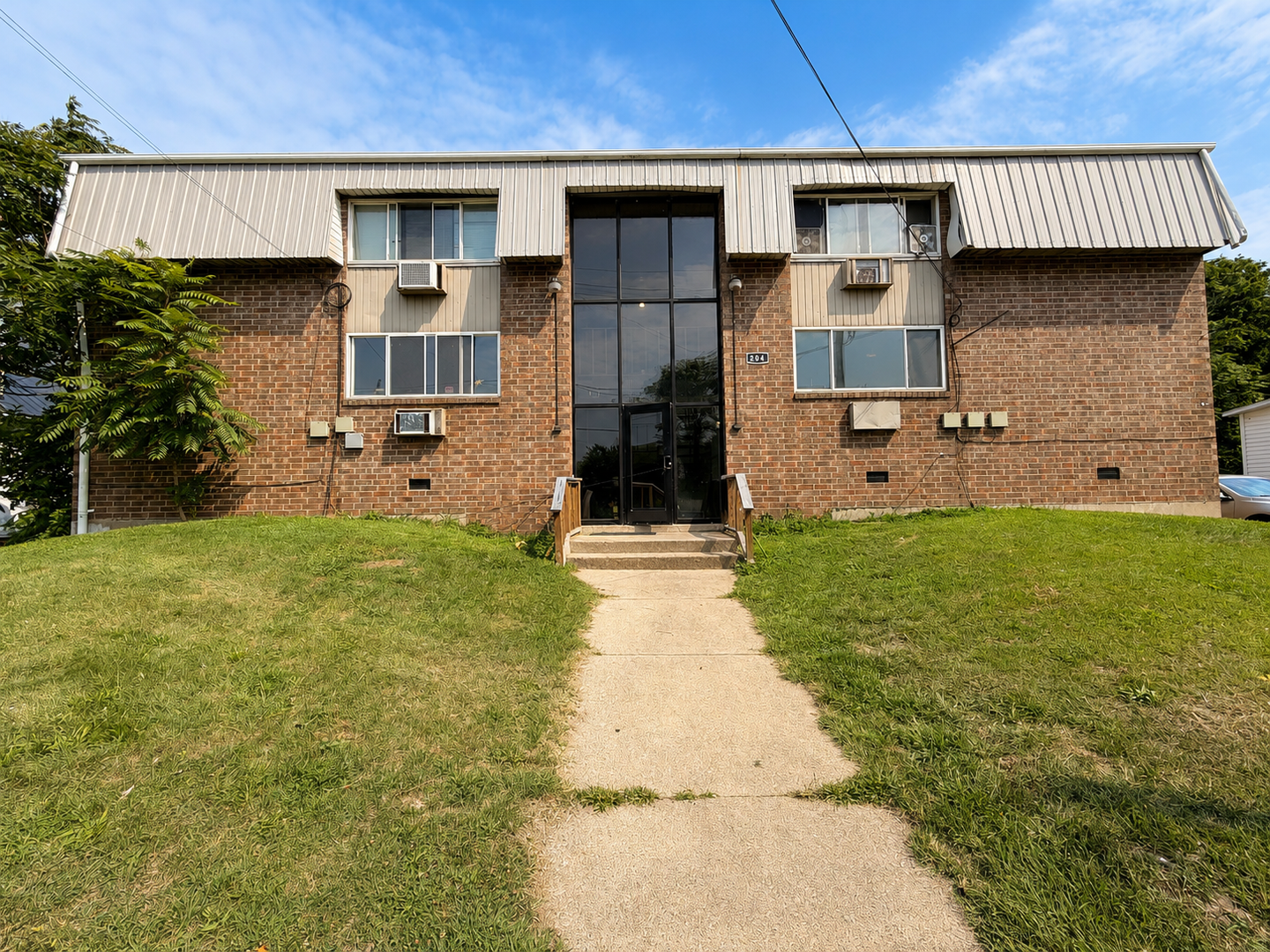 Elkhart Apartment: 204 Middlebury St