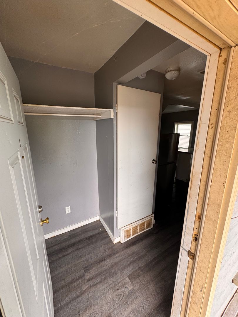 Elkhart Apartment: 310 West Lexington Avenue