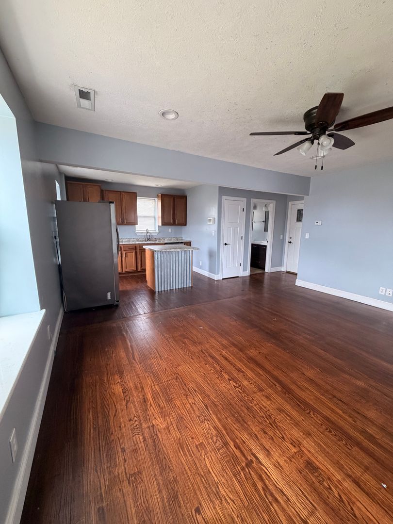Mishawaka Apartment: 722 S Spring St