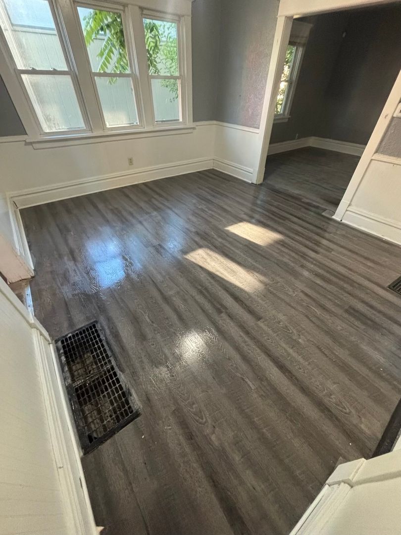 South Bend House: 2205 Lincoln Way W