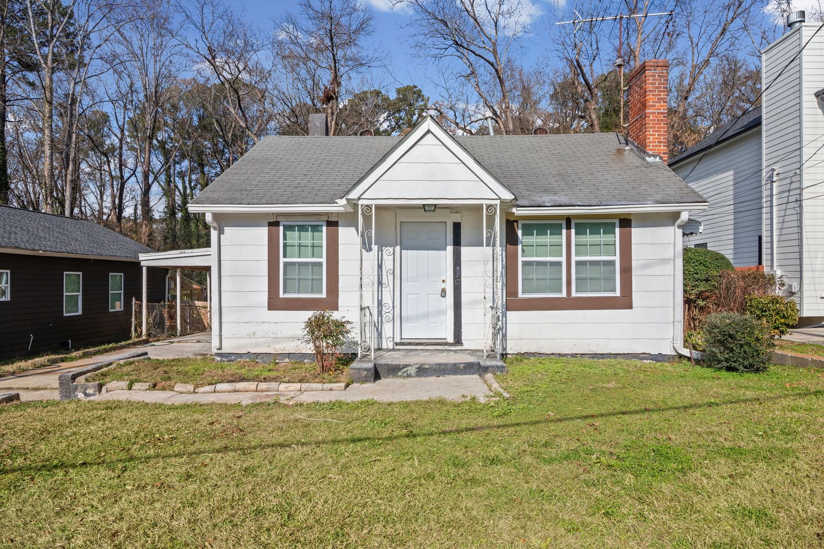 Atlanta House: 1971 Detroit Ave NW