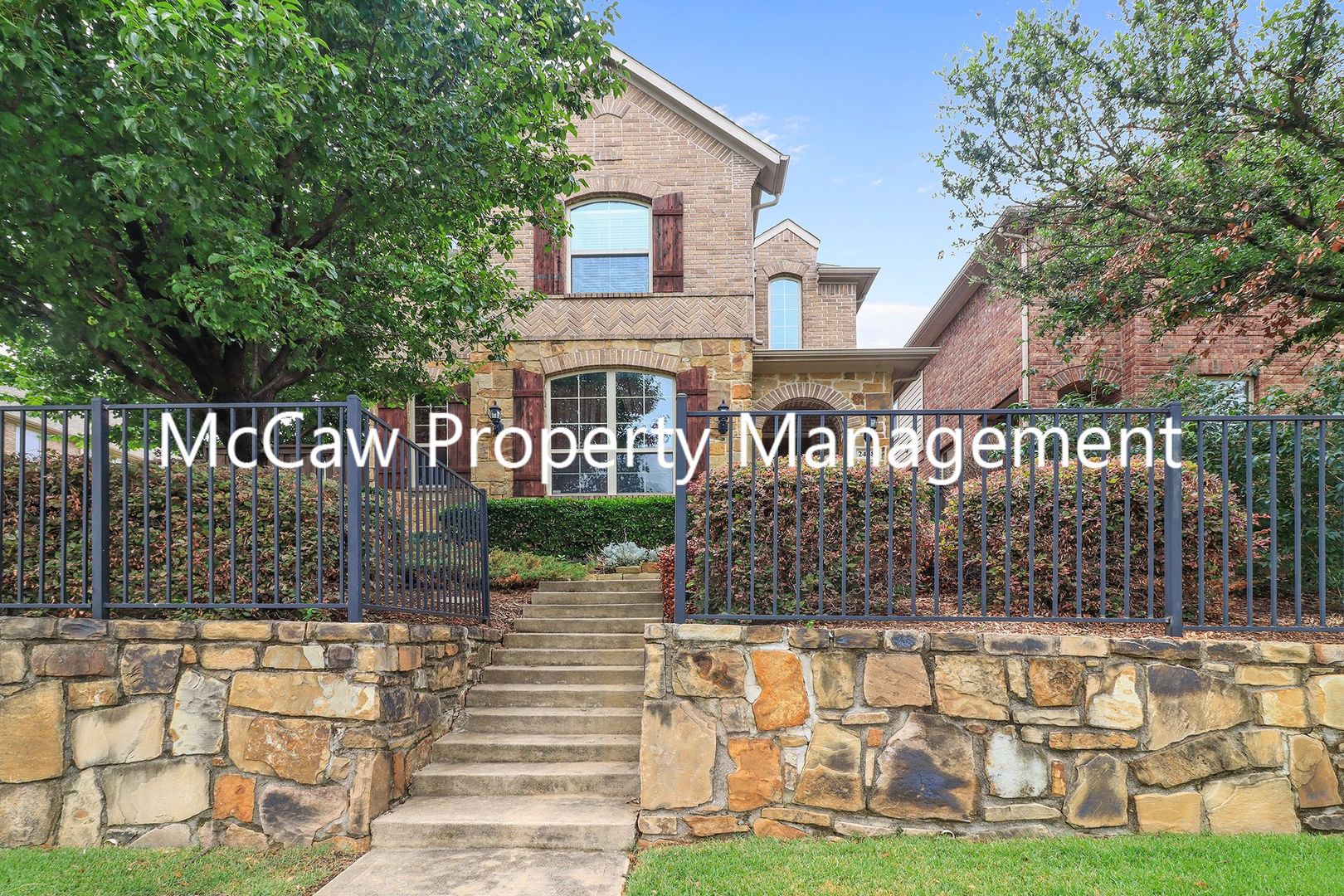 Lewisville House: 2438 Sunderland Ln.